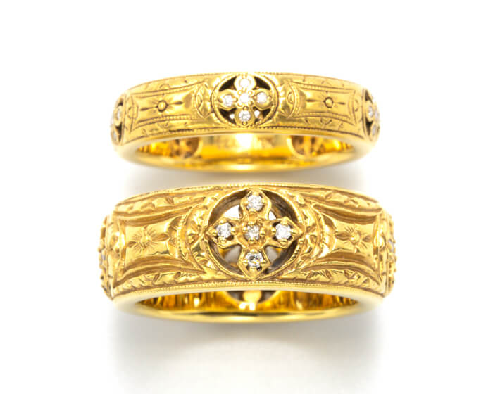 flat engraved band w / princess round｜LoreeRodkin（ローリー