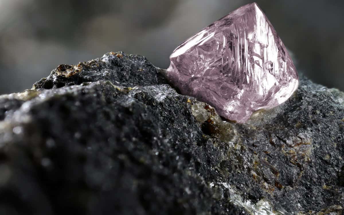 ピンクダイヤモンドの価値と指輪の選び方 ブライダルジュエリーレガン