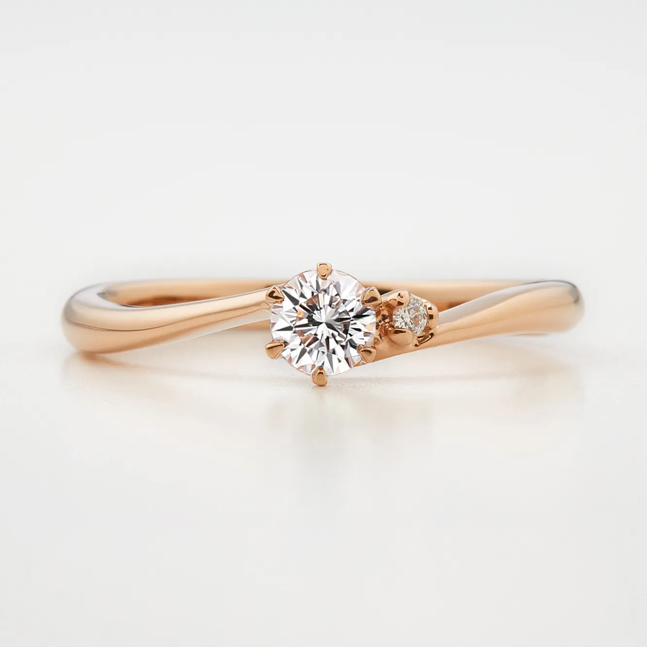 Luz（ルソ）｜婚約指輪（エンゲージリング）｜婚約指輪・結婚指輪専門