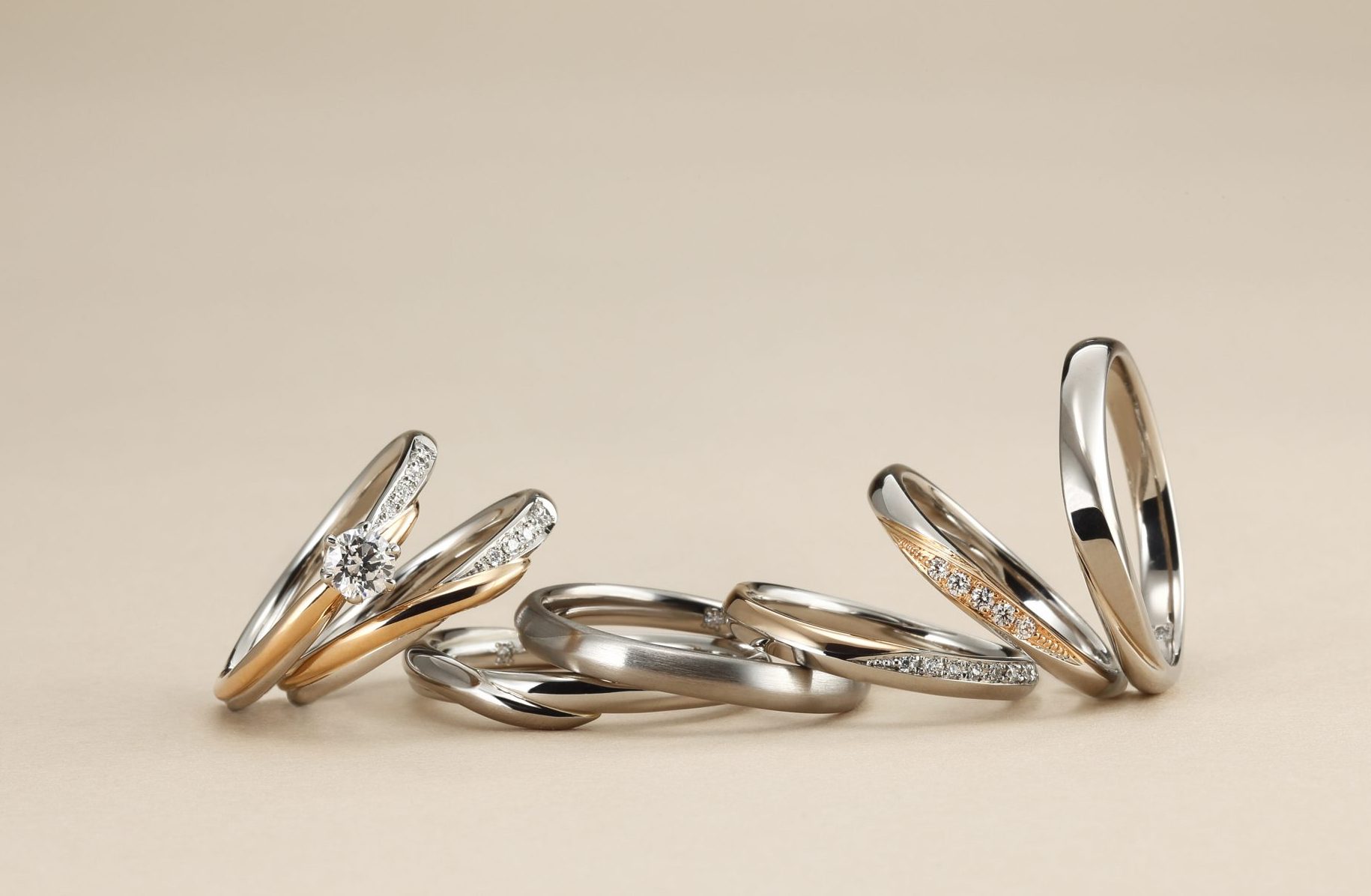 後悔しない結婚指輪！ゴールドの選び方ープラチナとの比較｜店舗